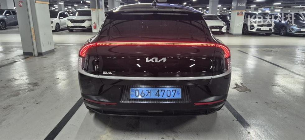 Kia EV6 — miniaturë 3