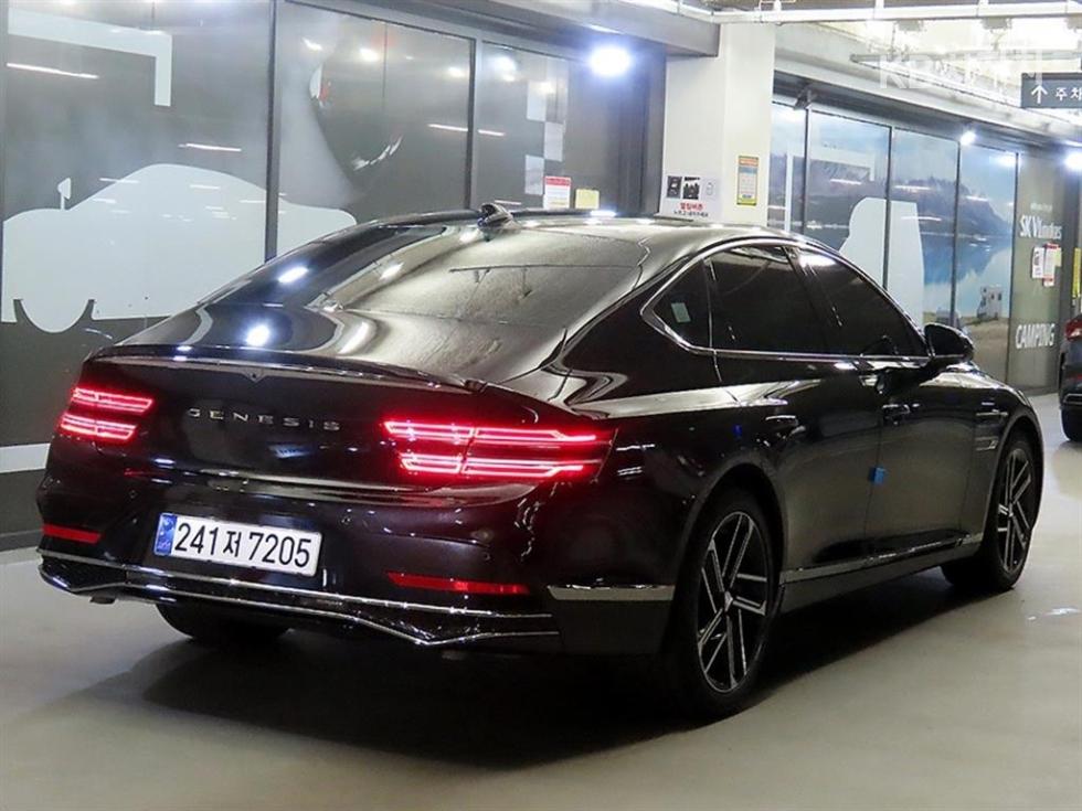 Genesis G80 — miniaturë 4
