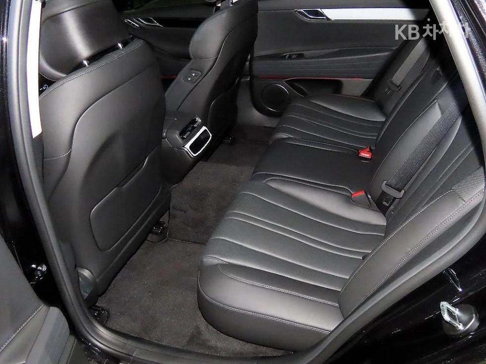 Genesis G80 — miniaturë 7