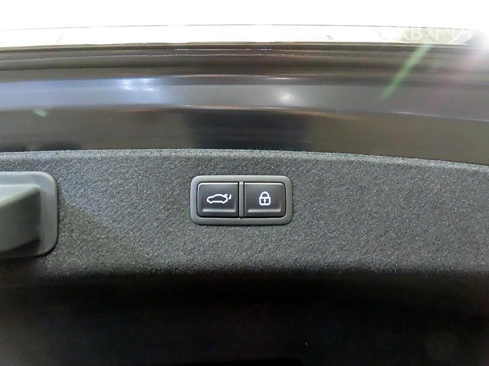Genesis G80 — miniaturë 16