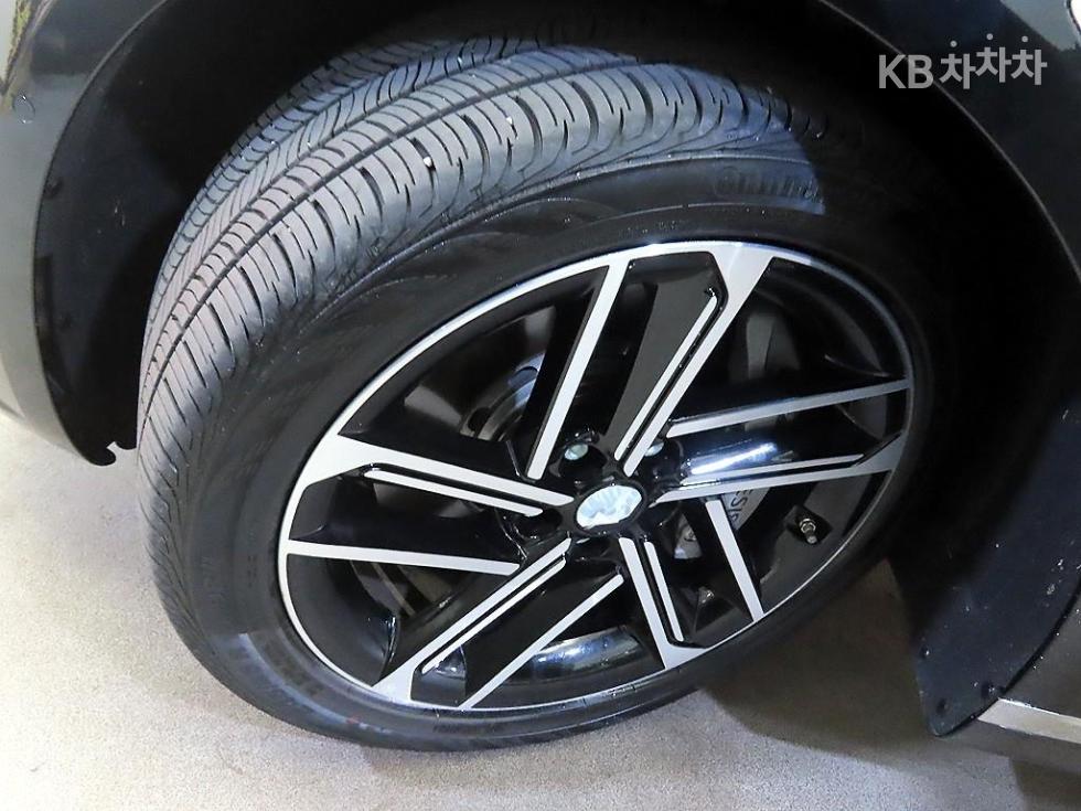 Genesis G80 — miniaturë 20