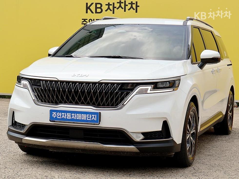 Kia Carnival — miniaturë 2