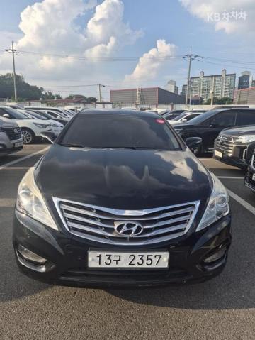 Hyundai Grandeur HG240 Luxury — foto 1