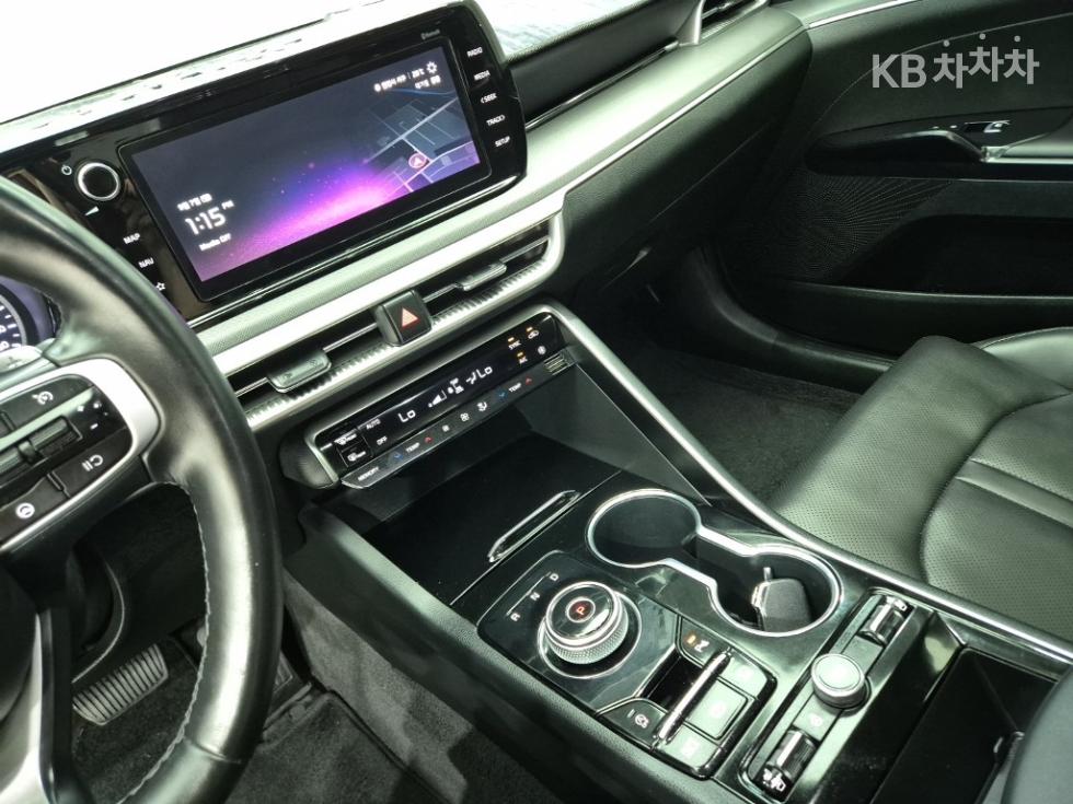 Kia K5 — miniaturë 10