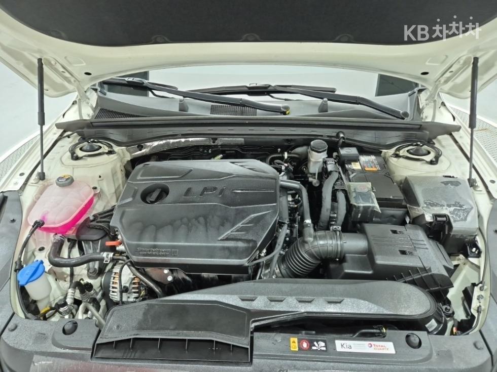 Kia K5 — miniaturë 5