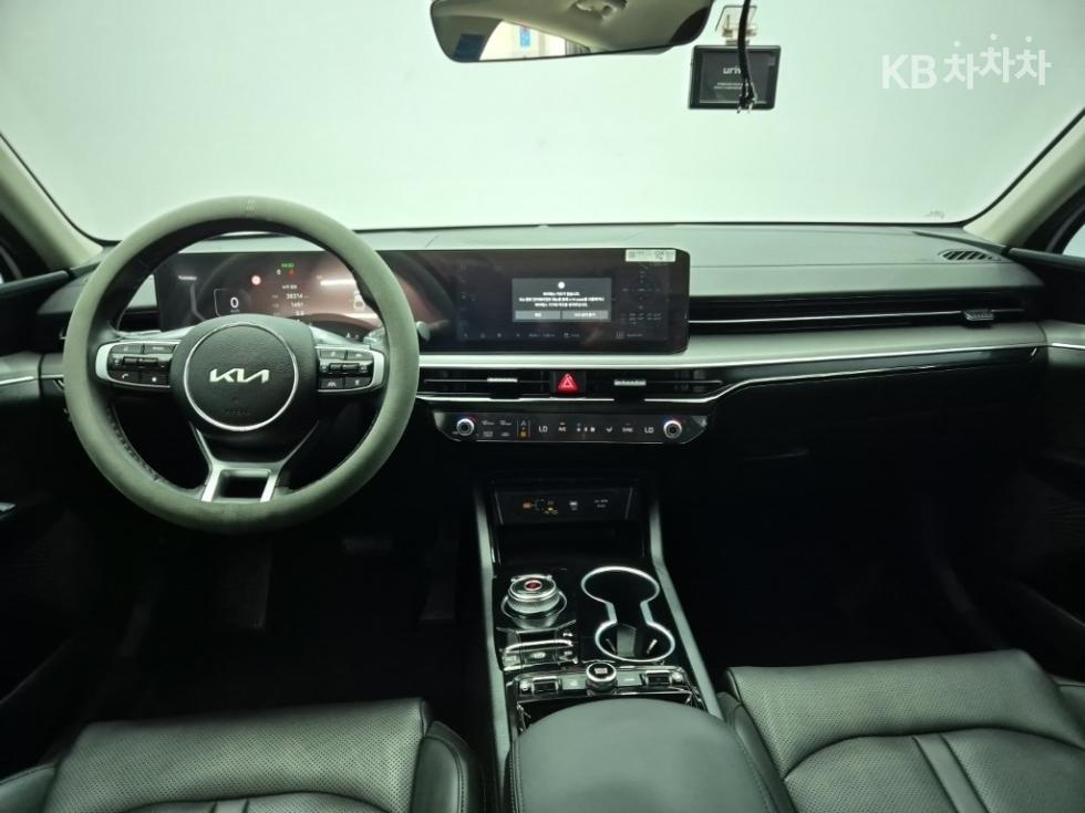 Kia K5 — miniaturë 7