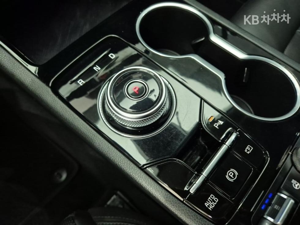 Kia K5 — miniaturë 8