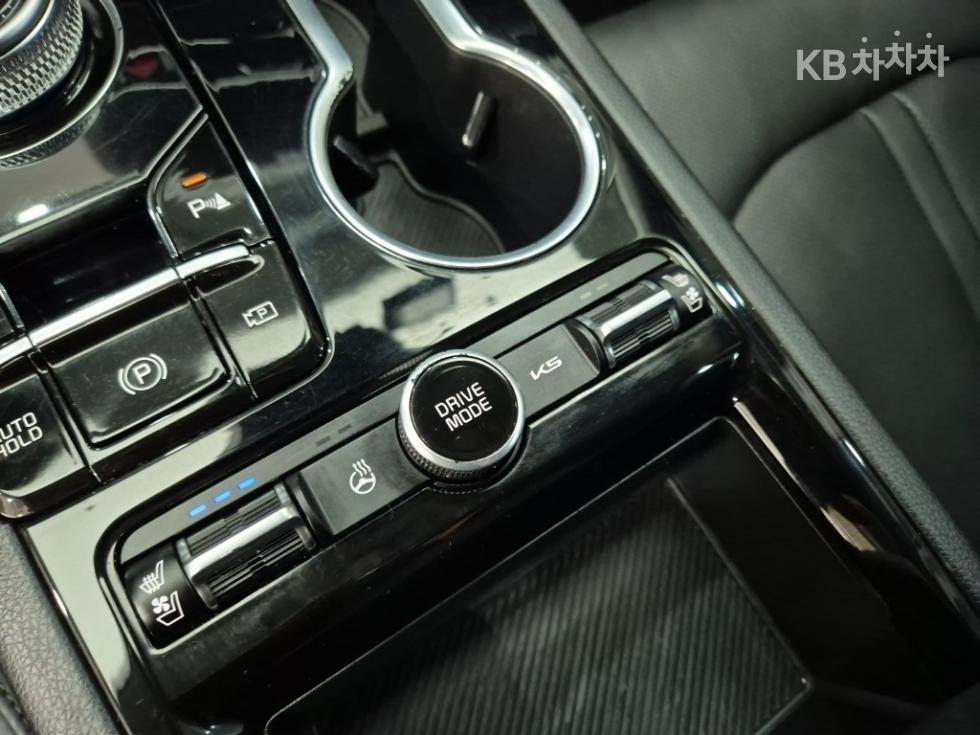 Kia K5 — miniaturë 17