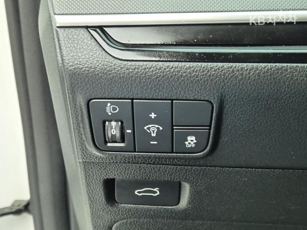 Kia K5 — miniaturë 18