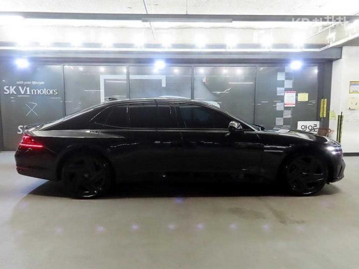 Genesis G90 — miniaturë 3