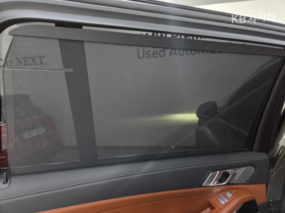 BMW X7 — miniaturë 14