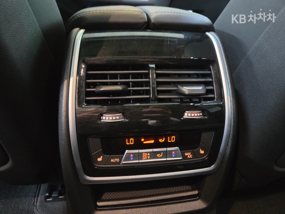 BMW X7 — miniaturë 13