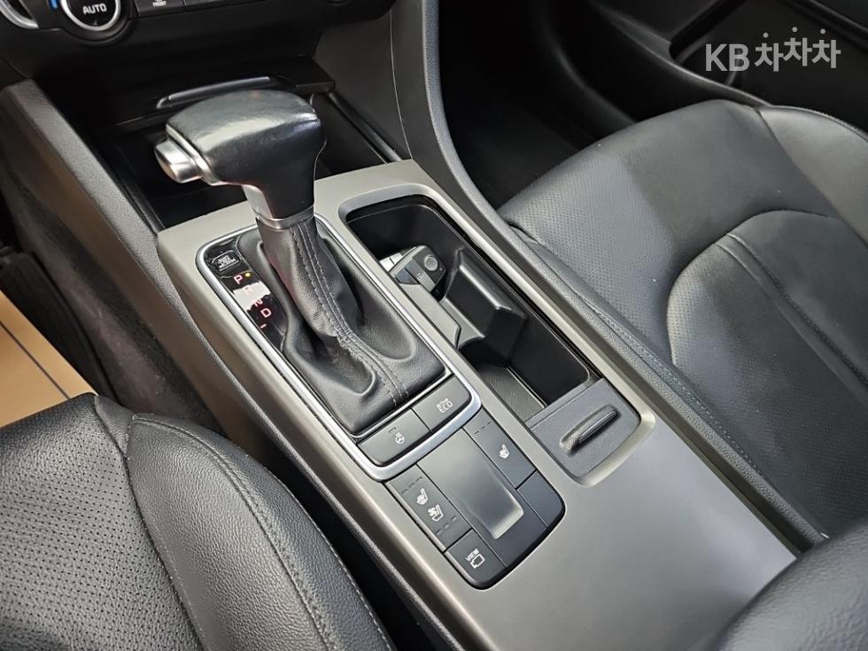 Kia K5 — miniaturë 8