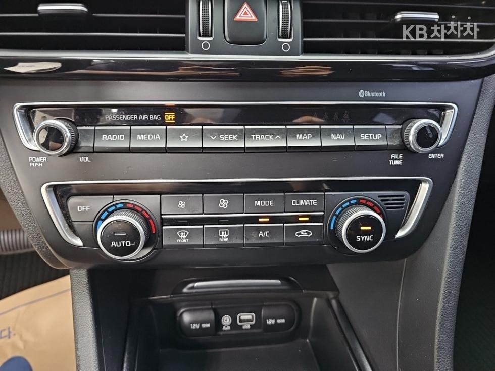 Kia K5 — miniaturë 10