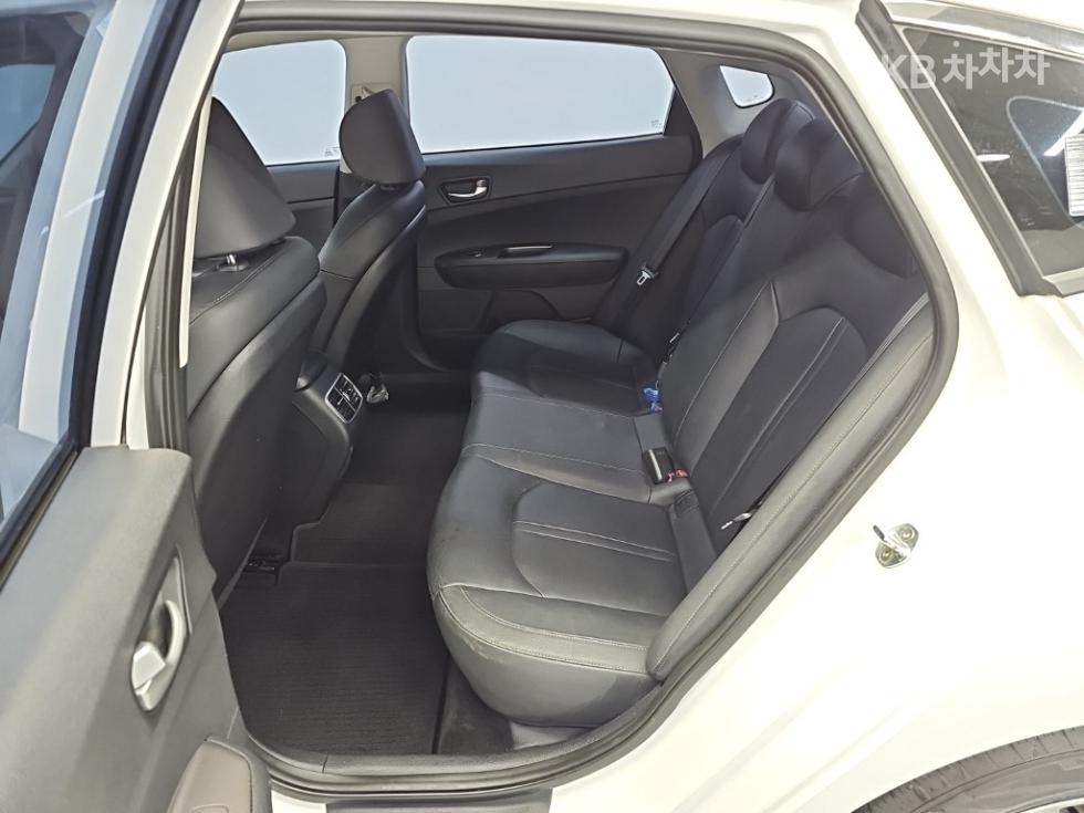 Kia K5 — miniaturë 12