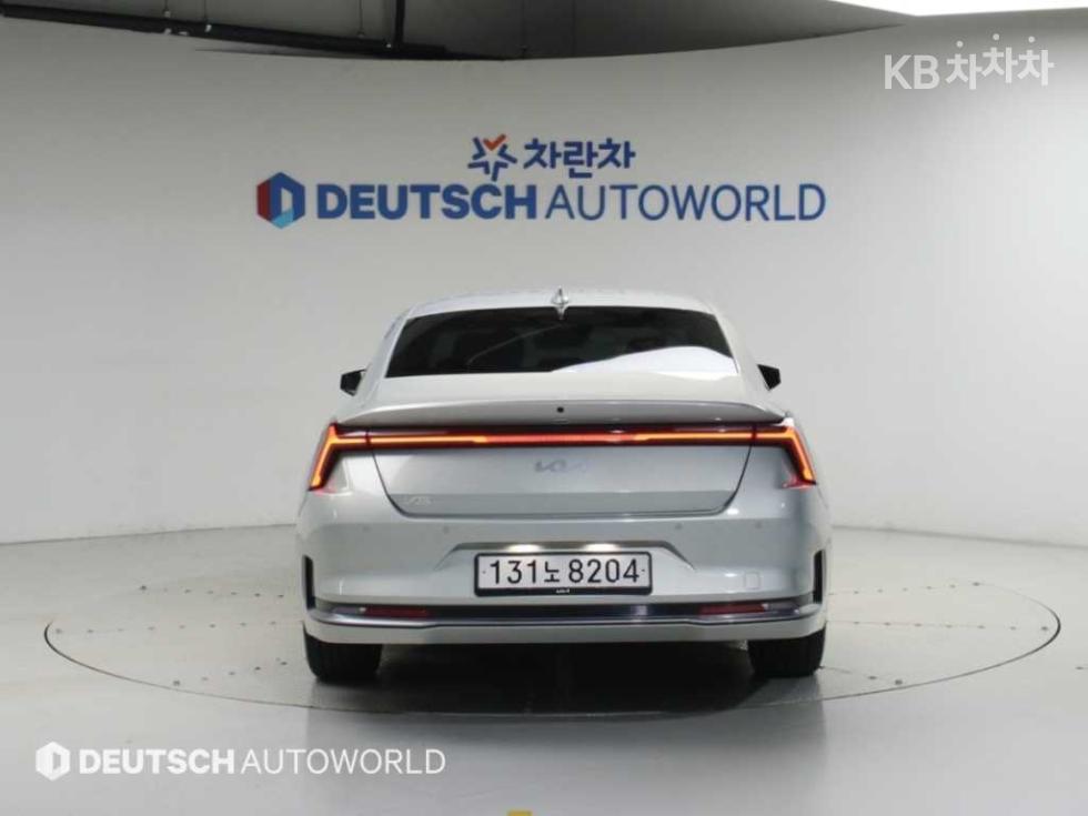 Kia K8 — miniaturë 4