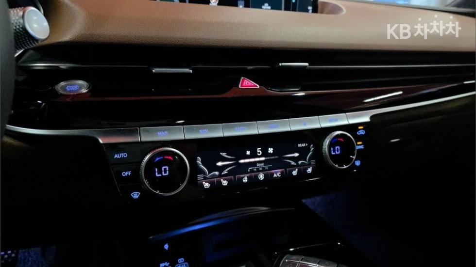 Genesis G80 — miniaturë 14