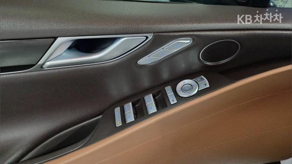 Genesis G80 — miniaturë 15