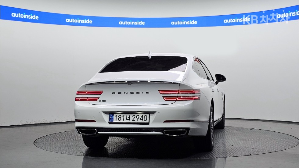 Genesis G80 — miniaturë 3