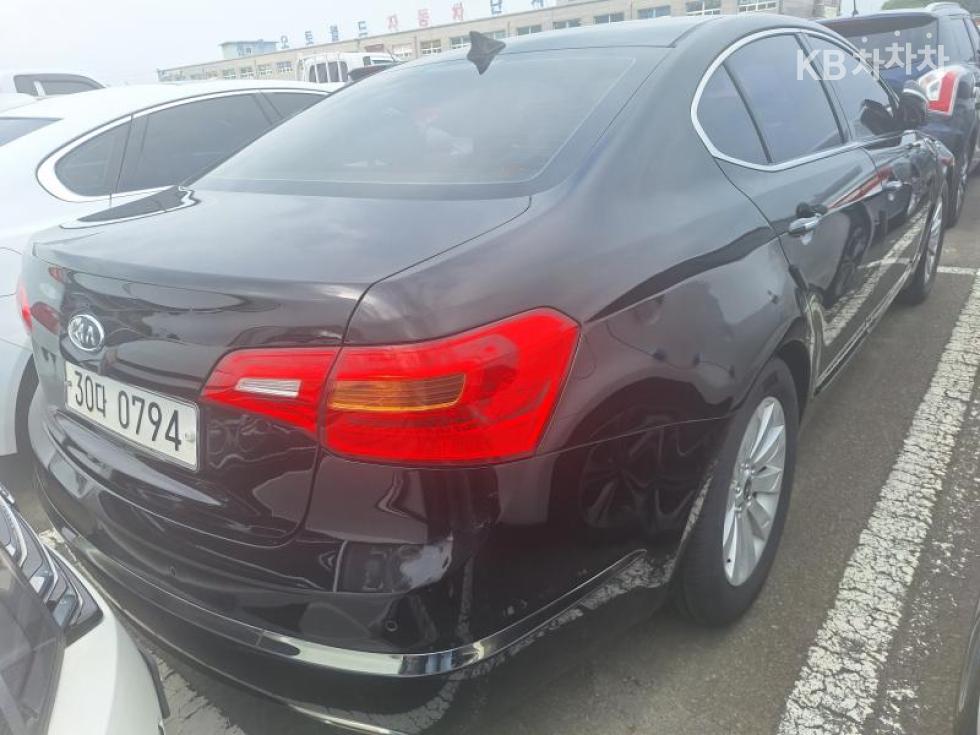 Kia K7 — miniaturë 3