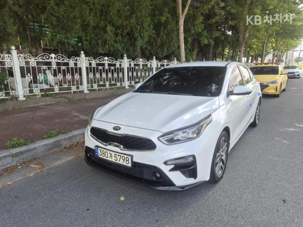 Kia K3 Signature — foto 1