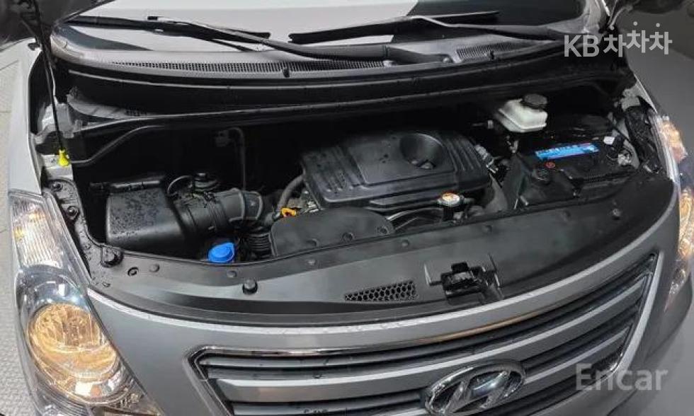 Hyundai Starex — miniaturë 7