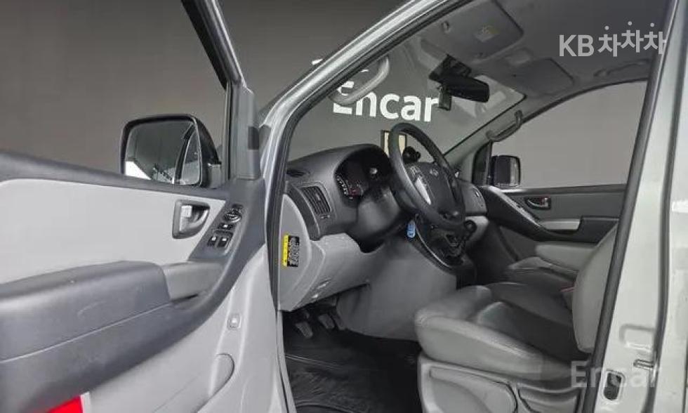 Hyundai Starex — miniaturë 11