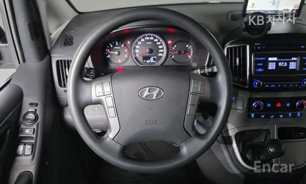 Hyundai Starex — miniaturë 14