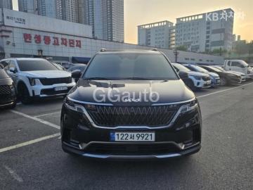 Kia Carnival Diesel 7-Seater Signature — foto 1
