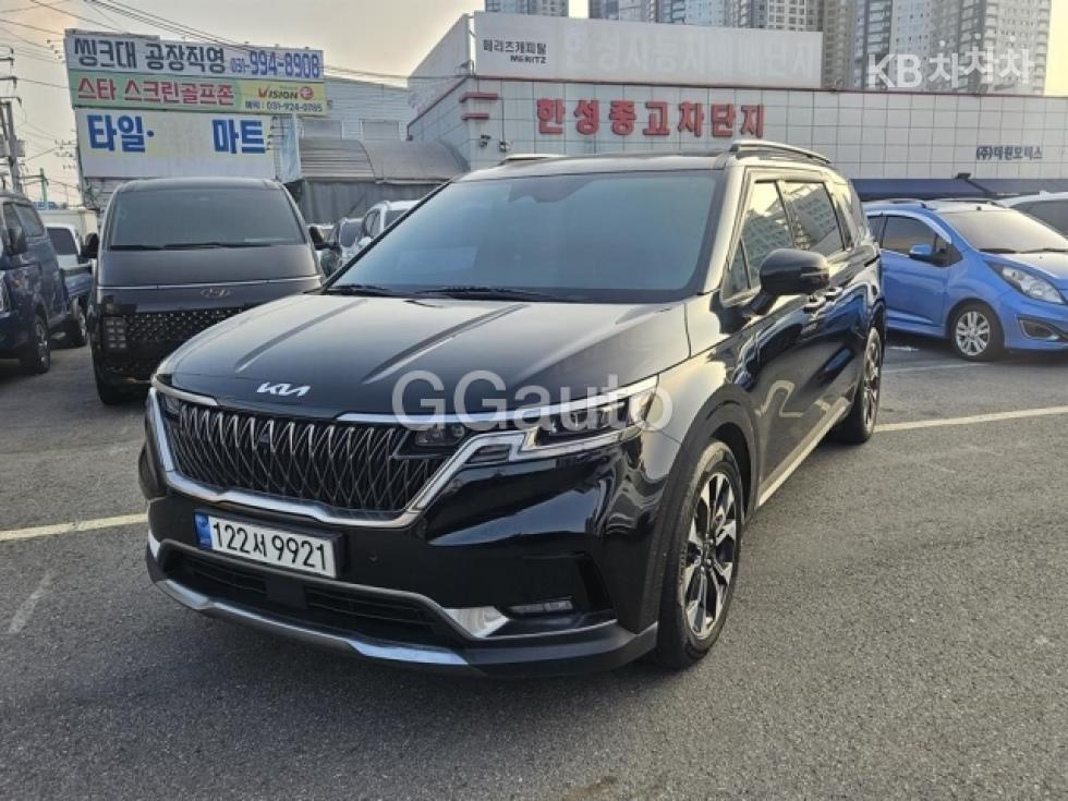 Kia Carnival — miniaturë 2