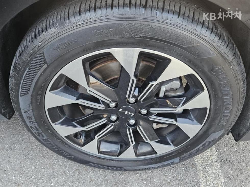 Kia Carnival — miniaturë 20