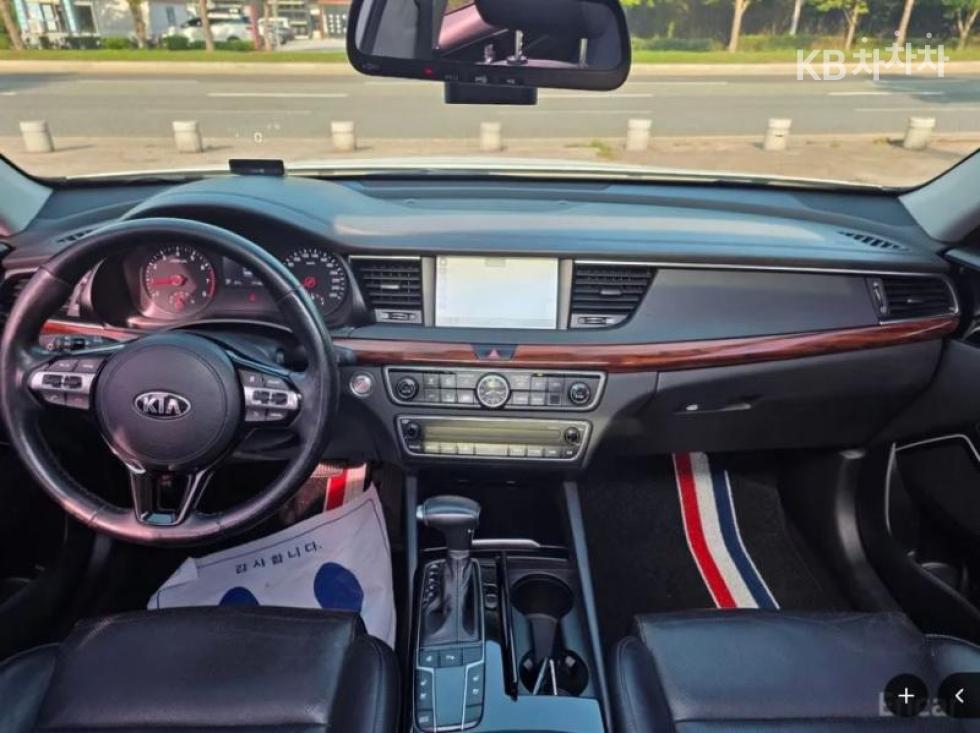 Kia K7 — miniaturë 15