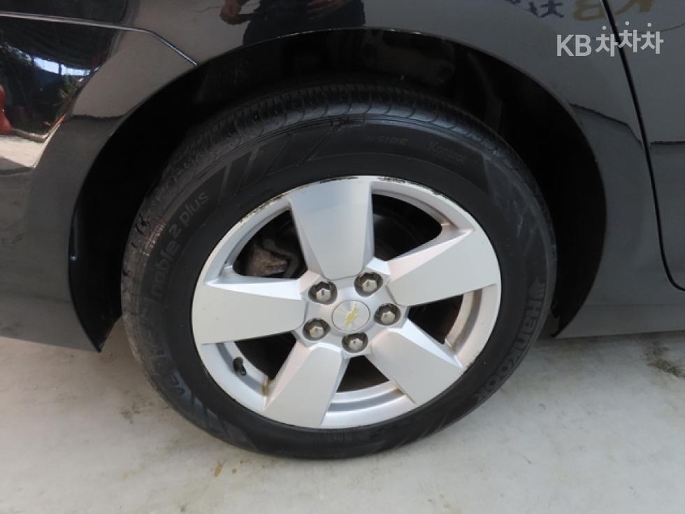 Chevrolet Malibu — miniaturë 20