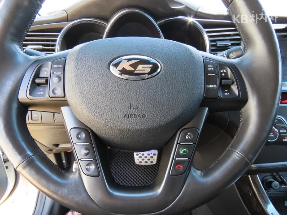 Kia K5 — miniaturë 10