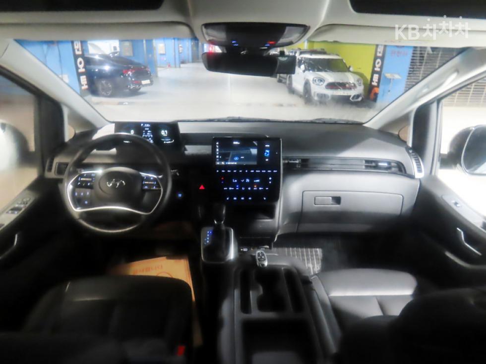 Hyundai Staria — miniaturë 5
