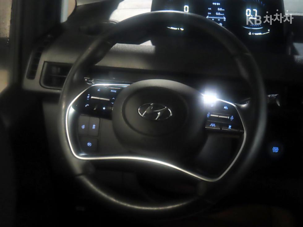 Hyundai Staria — miniaturë 9