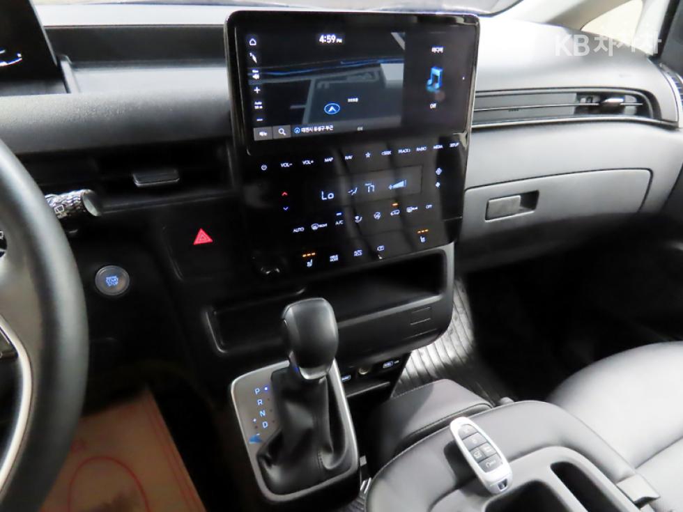 Hyundai Staria — miniaturë 10
