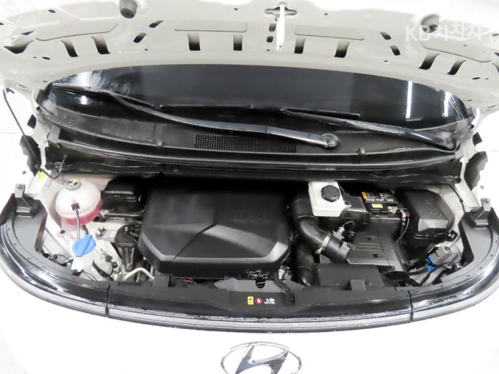 Hyundai Staria — miniaturë 19