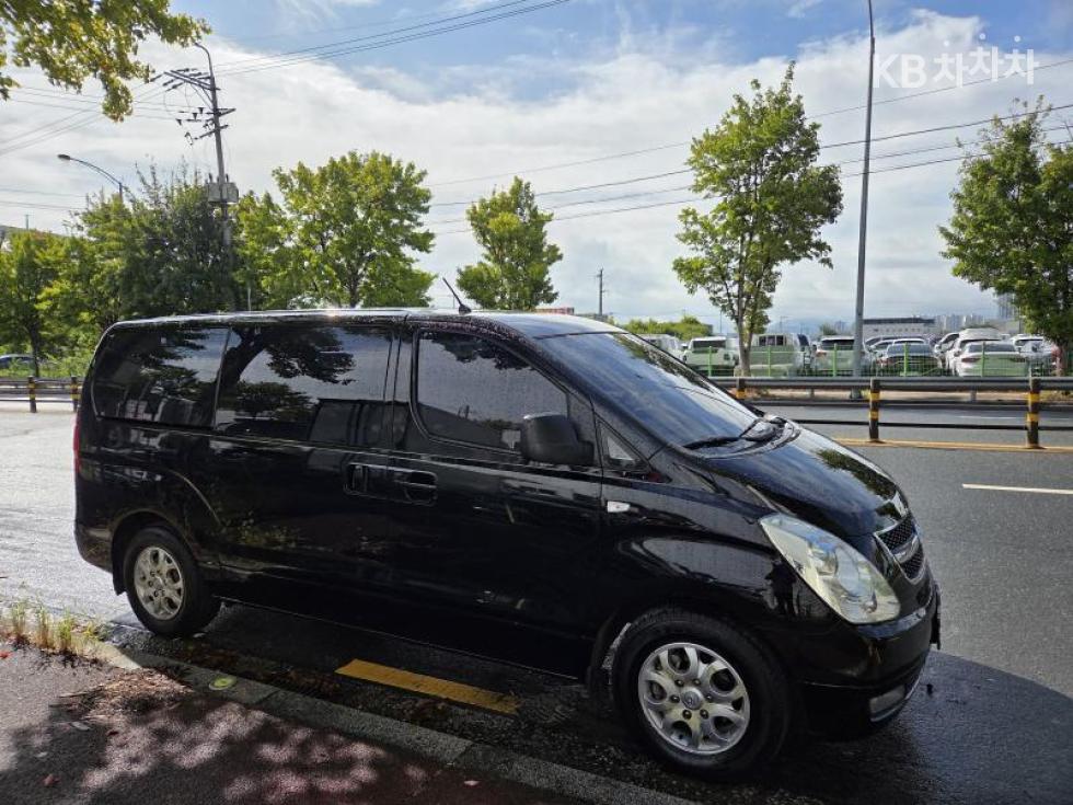 Hyundai Starex — miniaturë 4
