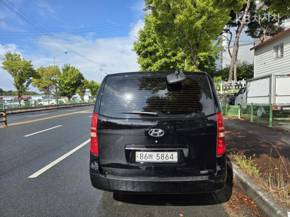 Hyundai Starex — miniaturë 5