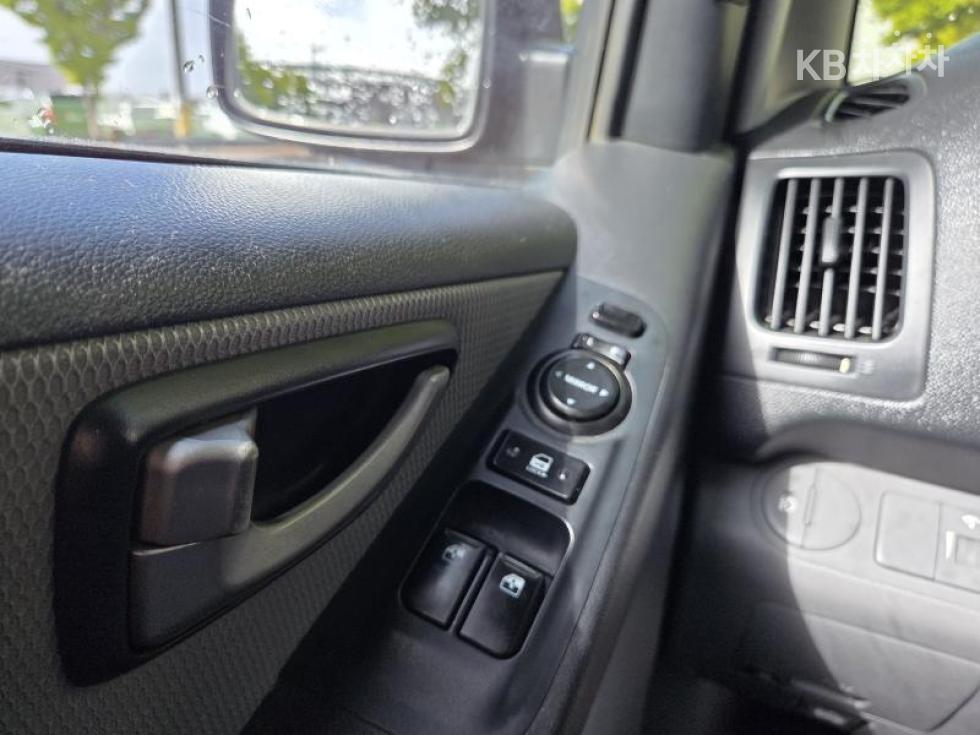 Hyundai Starex — miniaturë 17