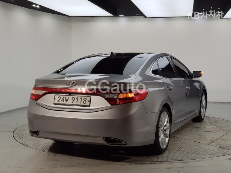 Hyundai Grandeur — miniaturë 4