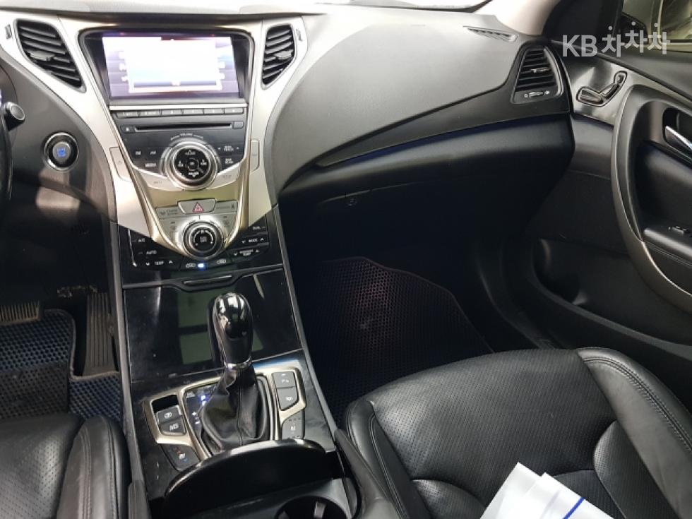 Hyundai Grandeur — miniaturë 10