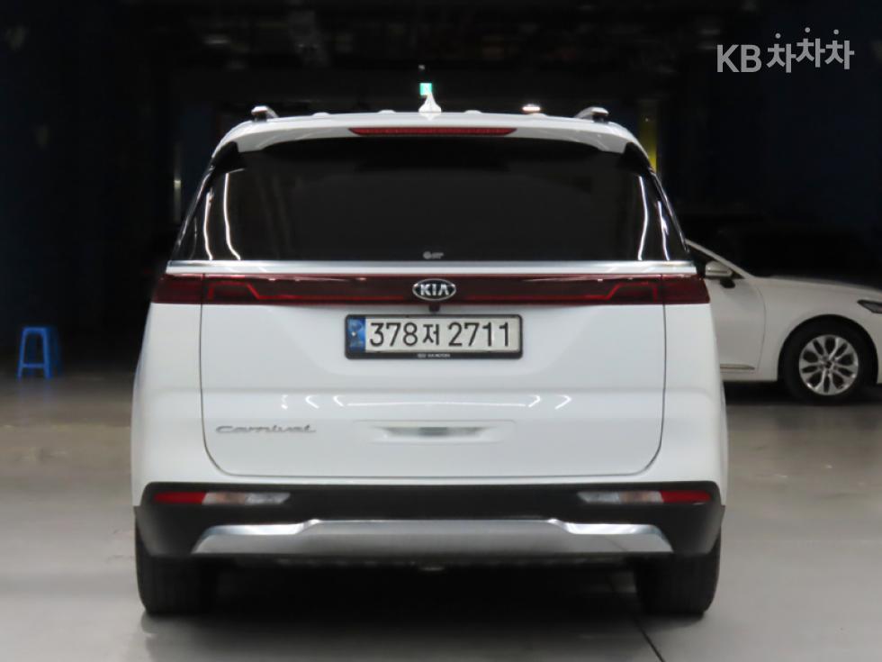 Kia Carnival — miniaturë 3