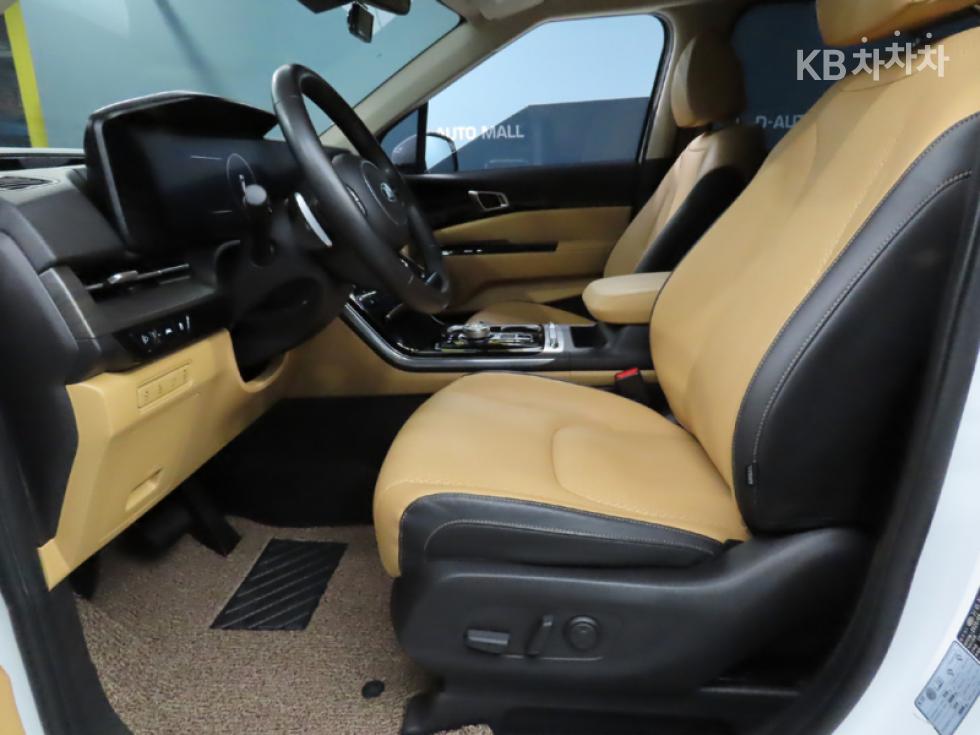 Kia Carnival — miniaturë 6