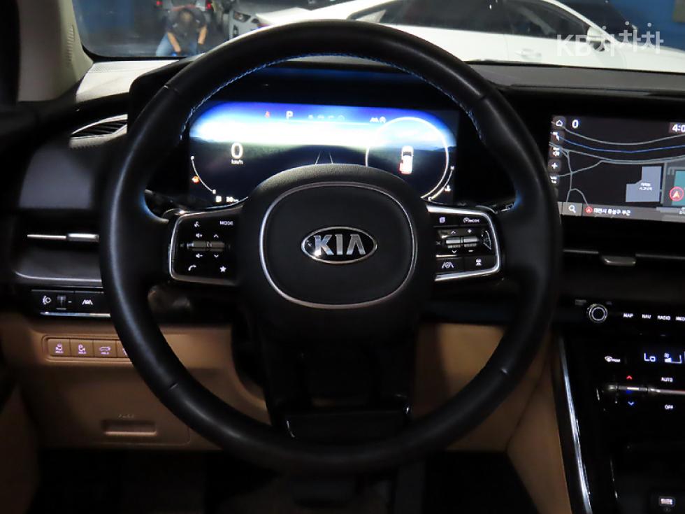 Kia Carnival — miniaturë 11
