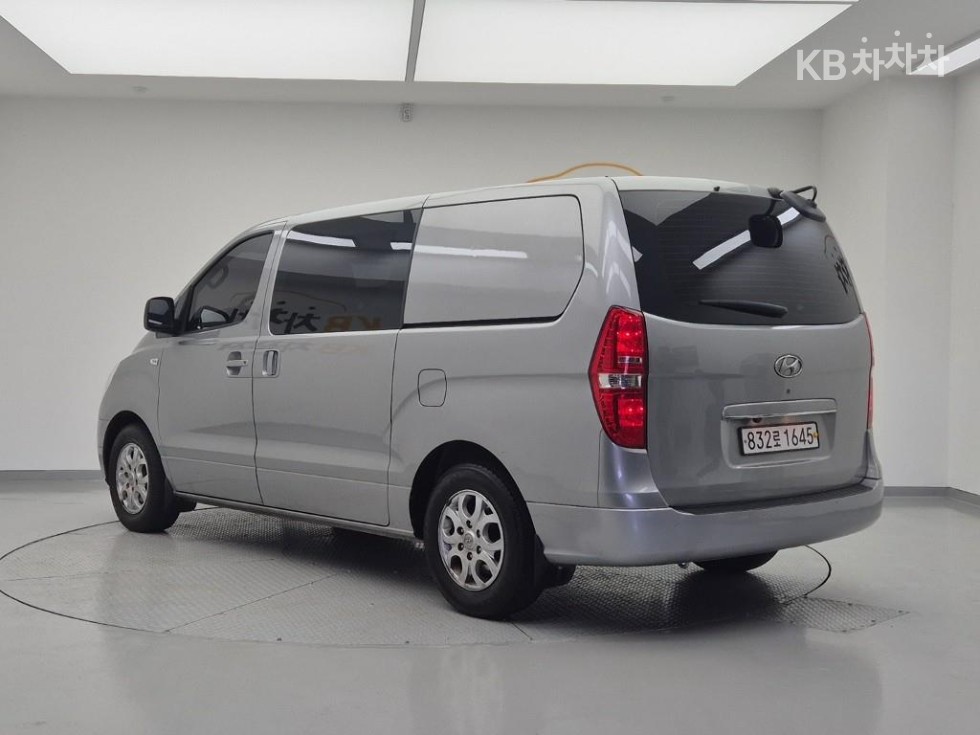 Hyundai Starex — miniaturë 3