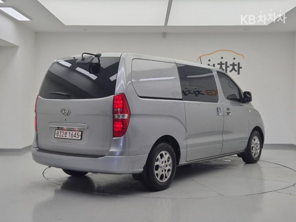 Hyundai Starex — miniaturë 4