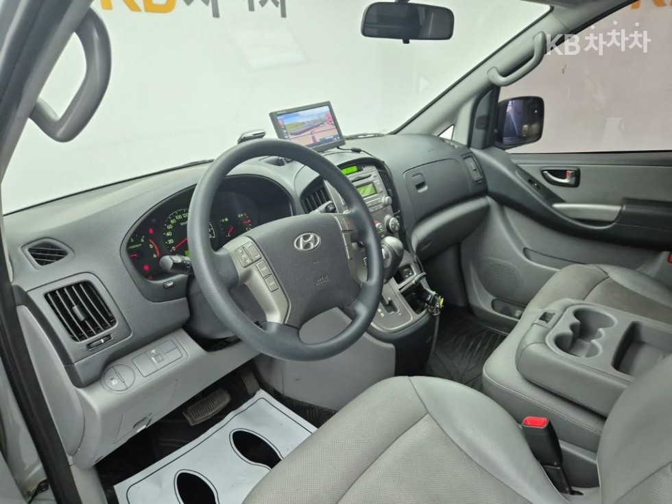 Hyundai Starex — miniaturë 5