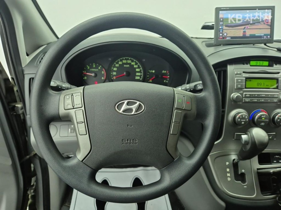 Hyundai Starex — miniaturë 9